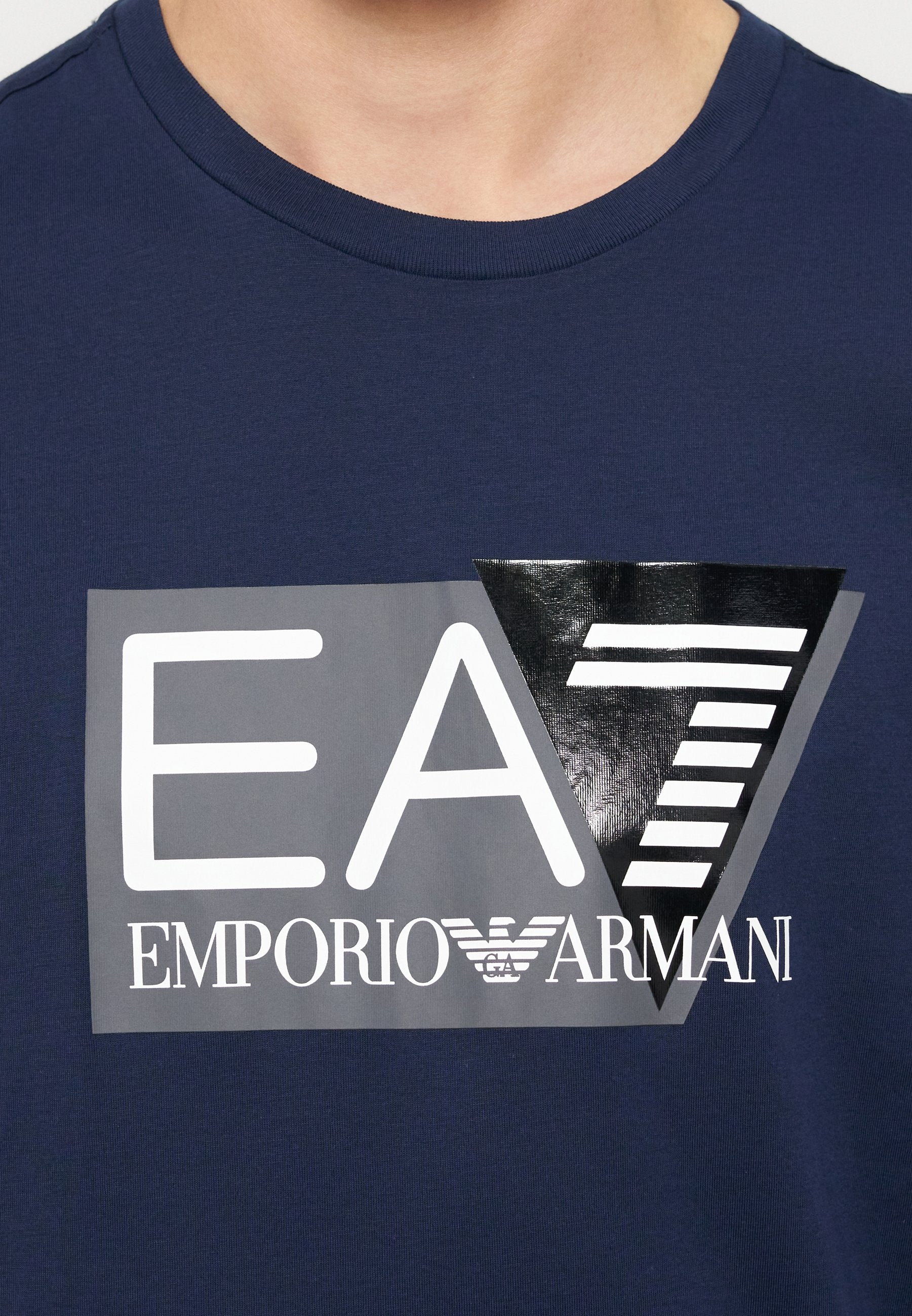 EA7 Emporio Armani T-Shirt print Media 6