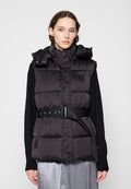 Guess Weste Media 1