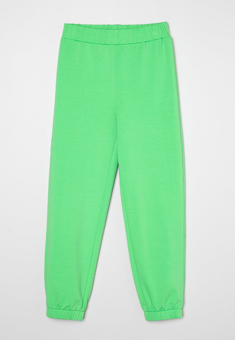 TWINSET