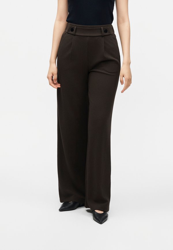 Vero Moda Tall VMSTAR PANTS - Trousers - chocolate torte
