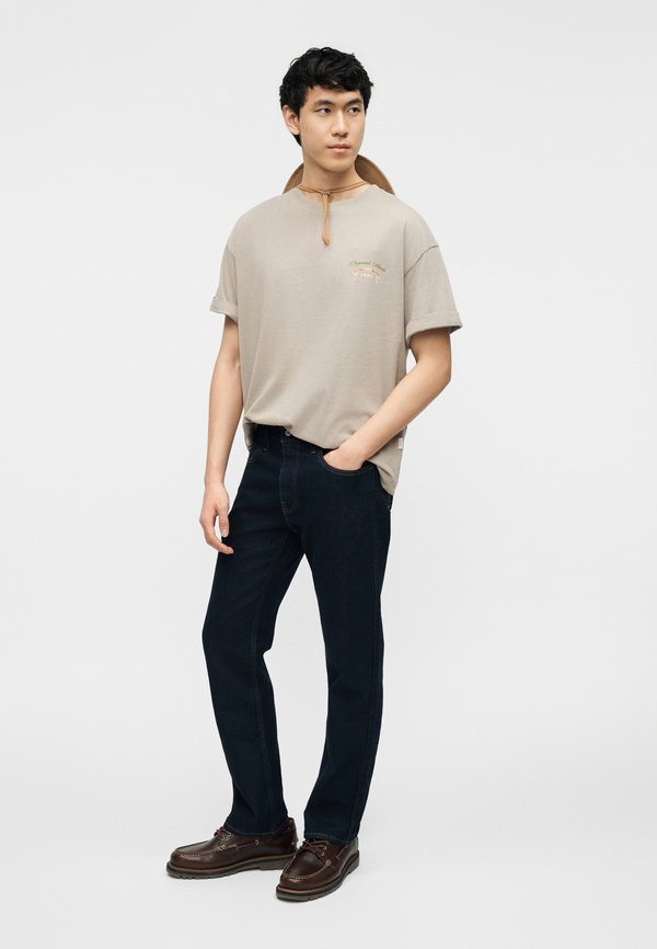 Hollister Co.