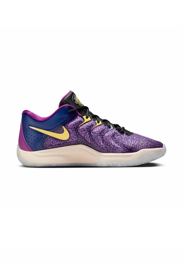 Nike Performance
