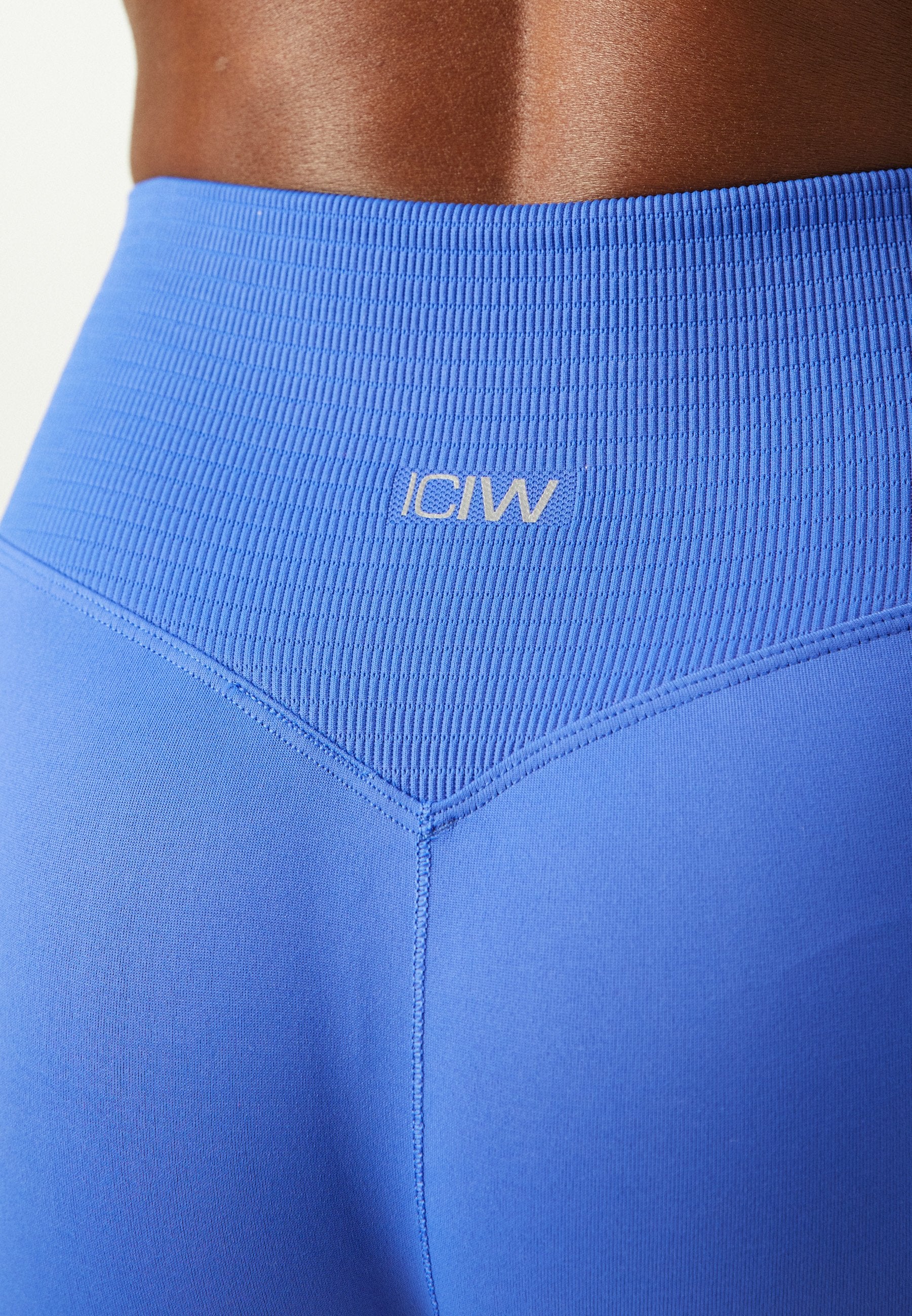 ICANIWILL DEFINE SEAMLESS V SHAPE