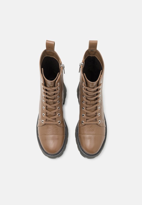 MICHAEL Michael Kors BLAKE BOOTIE