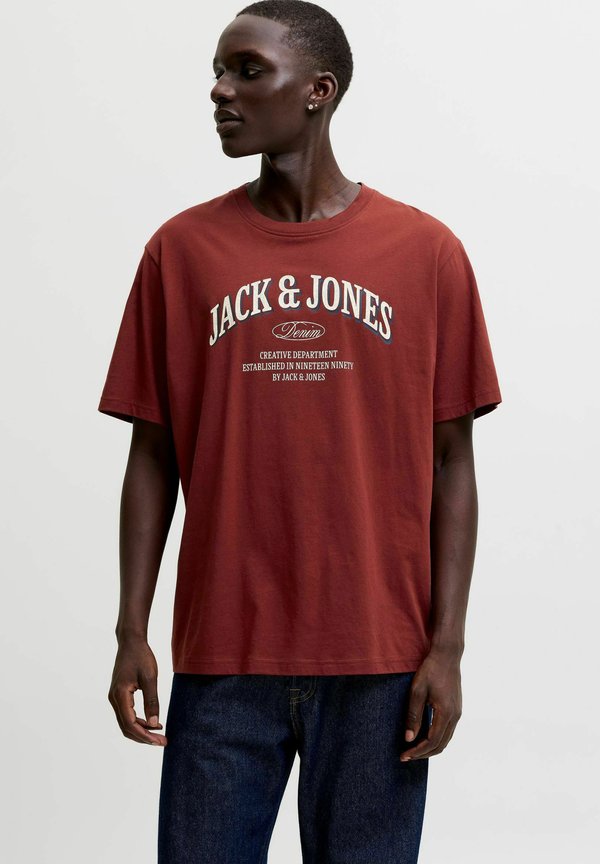 Jack & Jones JJEDENVER LOGO TEE SS O-NECK SN - Print T-shirt - fired brick