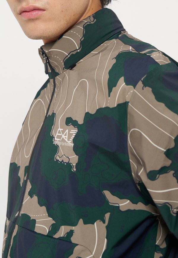 EA7 Emporio Armani