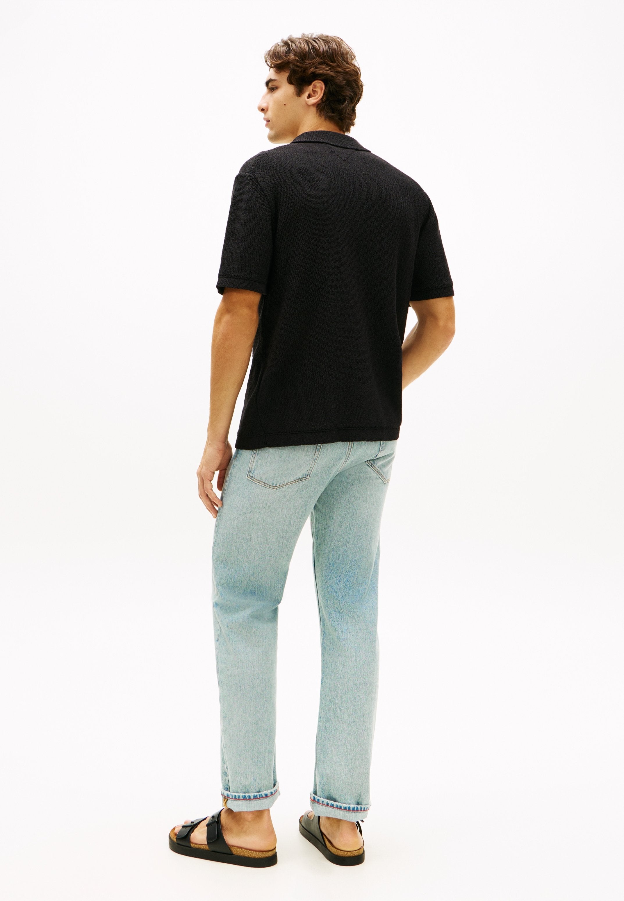 RELAXED FIT KNIT SHORT SLEEVE SHIRT Media 4