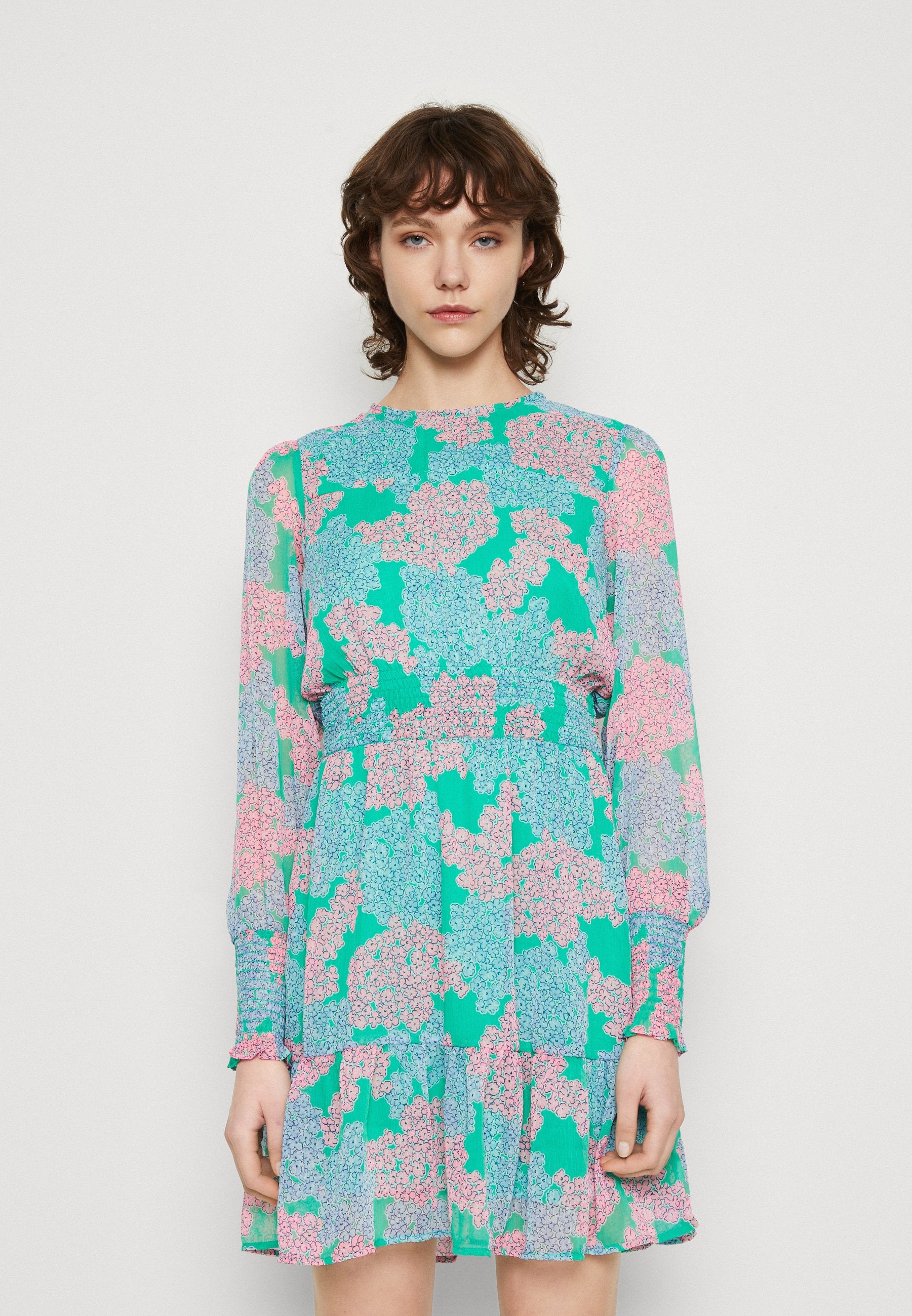 ONLISLA SMOCK DRESS Media 3