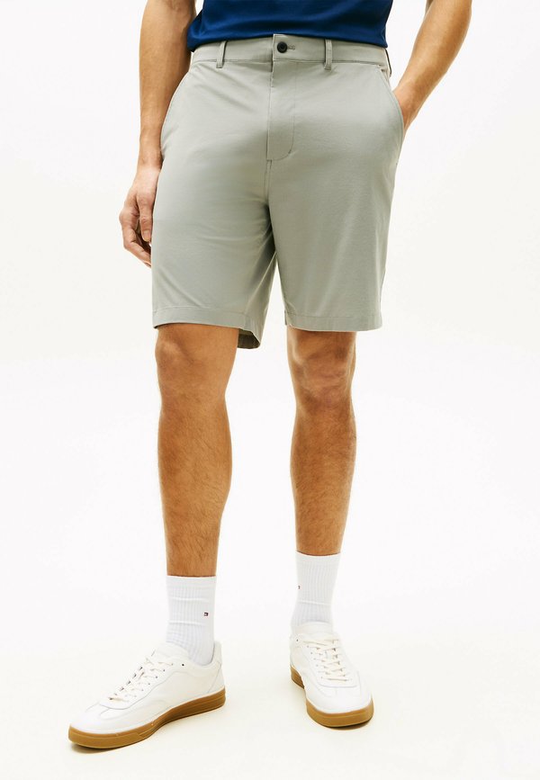 Tommy Hilfiger DOVER 8" ALL DAY SHORT - CORE ESSENTIALS - Shorts - hydrogen grey