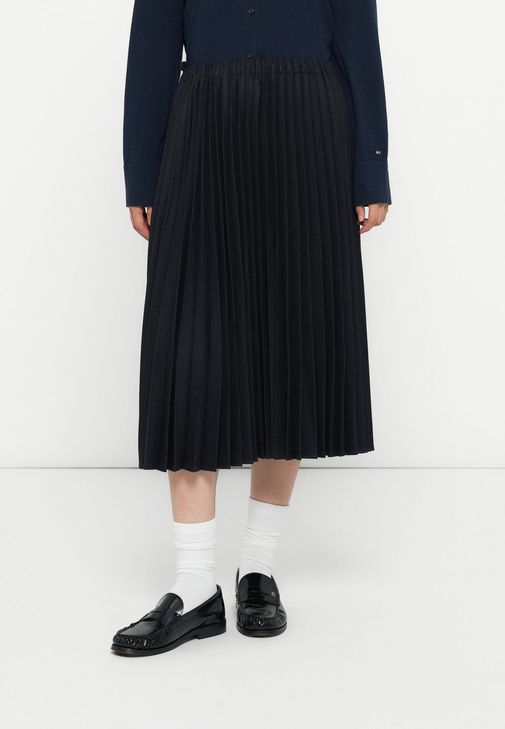 PLEATED MIDI SKIRT Media 3