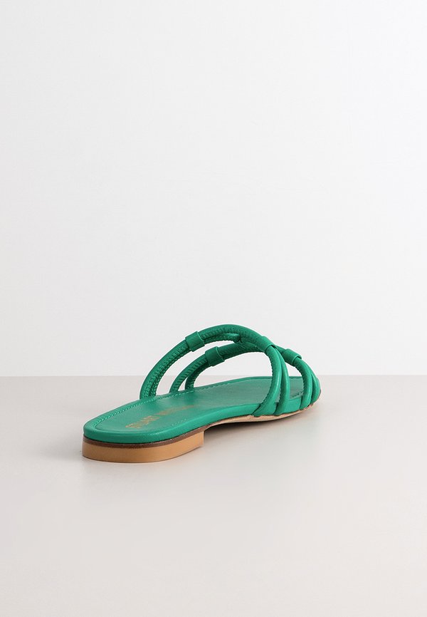 Stuart Weitzman