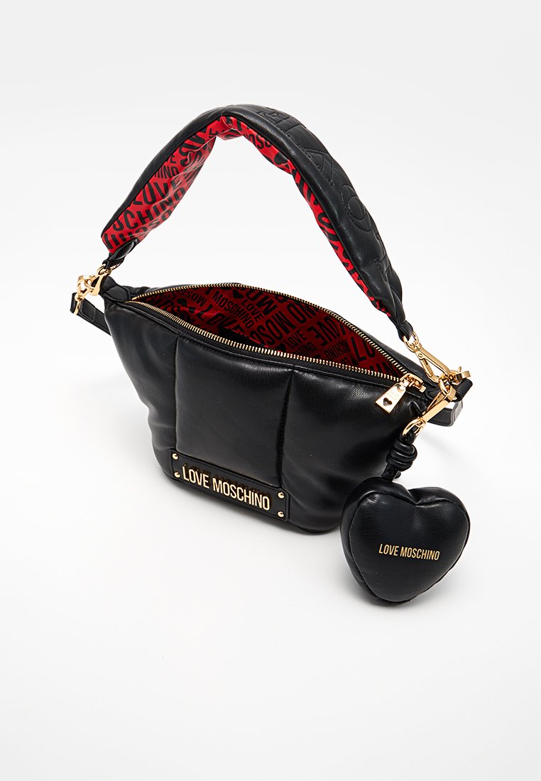 Love Moschino
