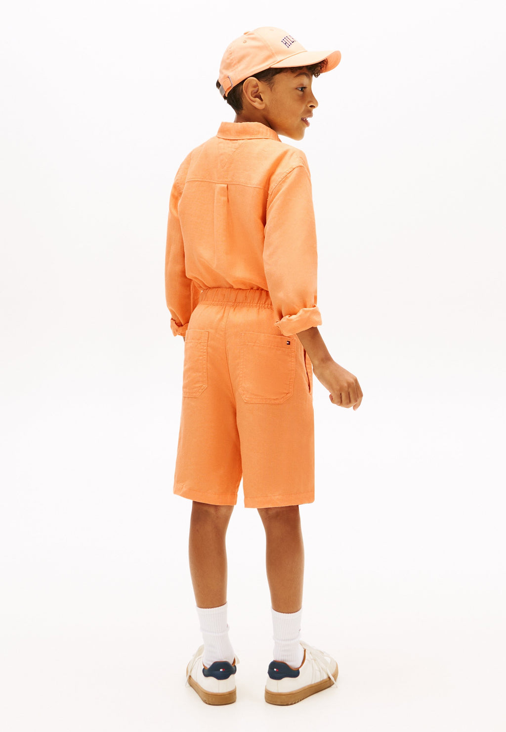LINEN BLEND RELAXED SHORTS Media 4