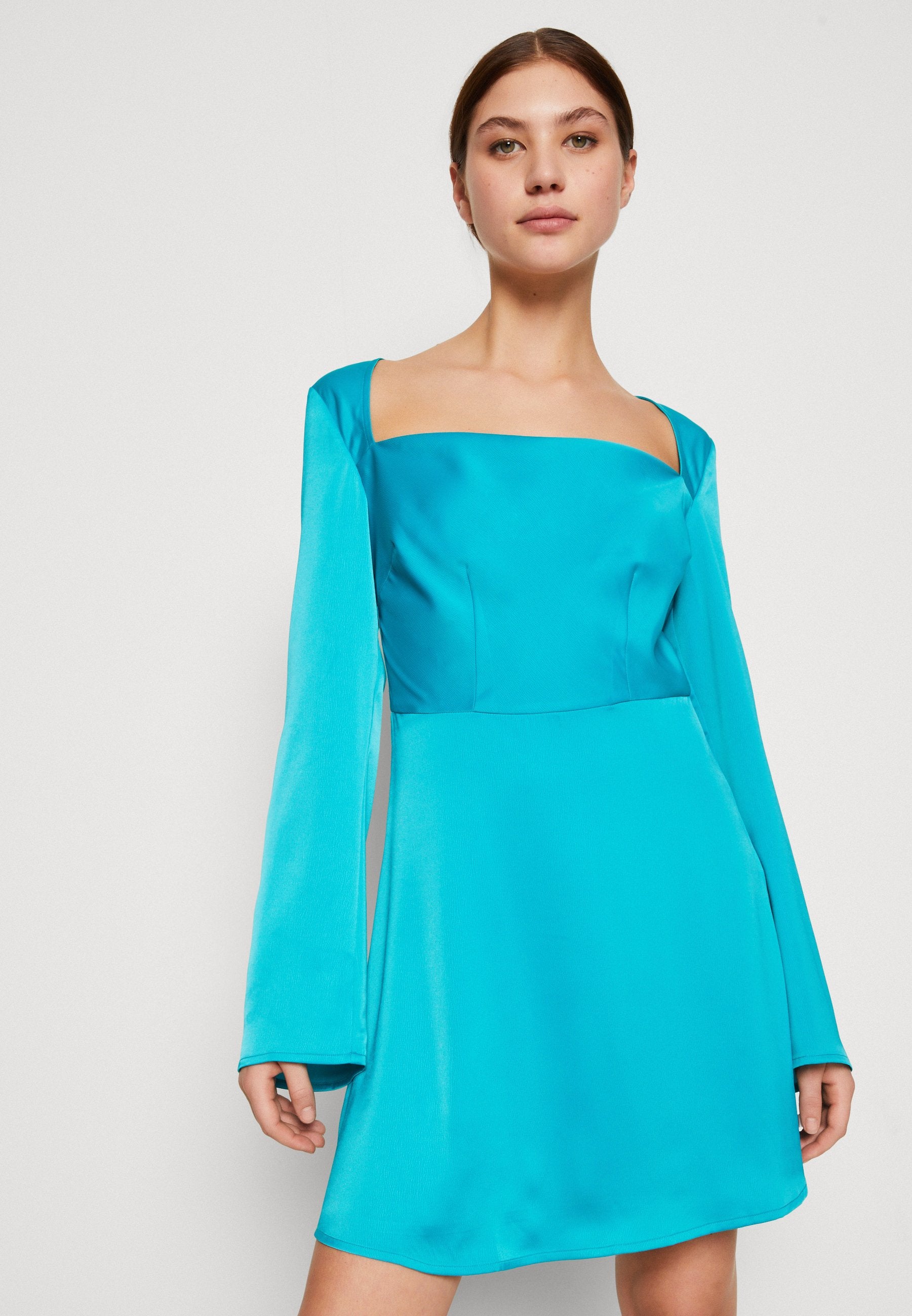 SOMETHINGNEW JENNIFER MINI DRESS