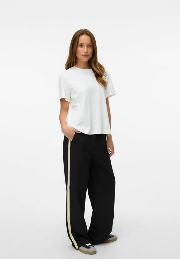 Vero Moda Tailored VMCHRISSY High waist Tailored - Trousers - black
