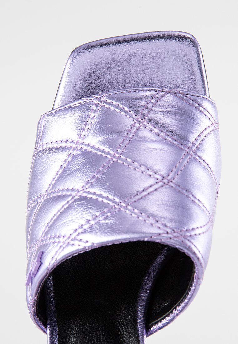 KARL LAGERFELD Pantolette hoch Media 5