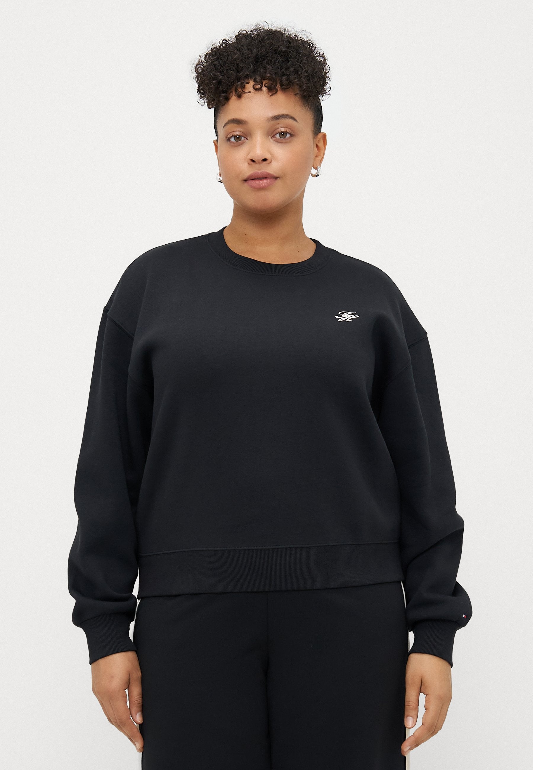 CURVE LOGO EMBROIDERY FLEX FLEECE SWEATSHIRT Media 3