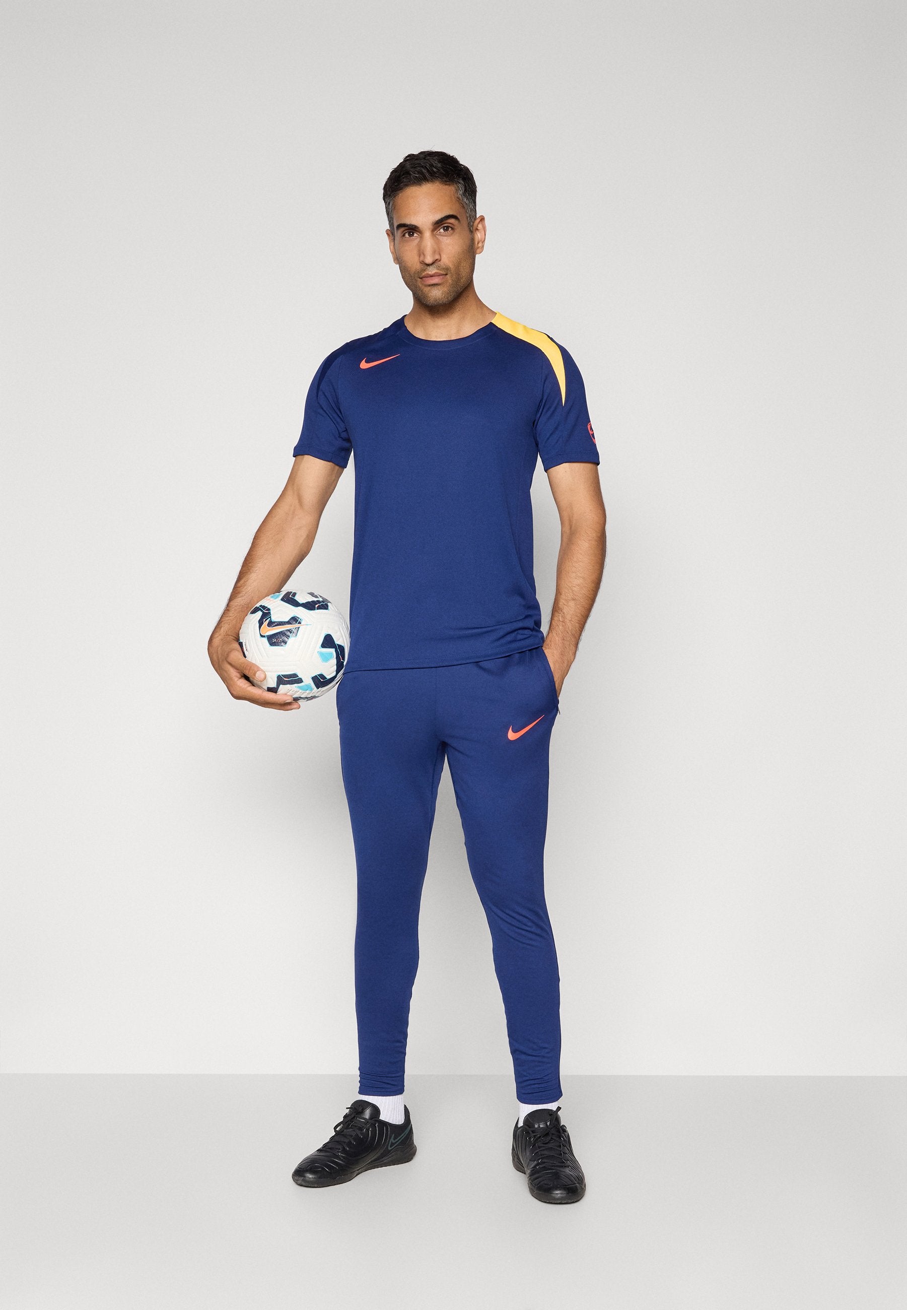 Nike Performance STRIKE TOP T90