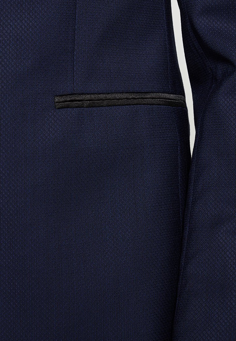 Michael Kors SLIM FIT