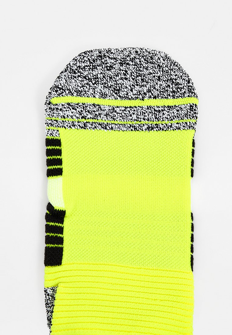 Under Armour MAGNETICO