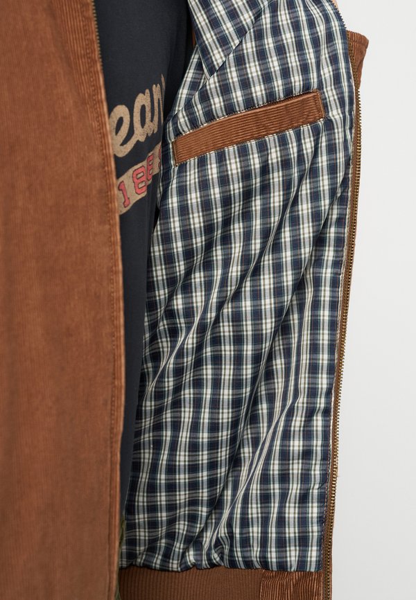 Levi's®
