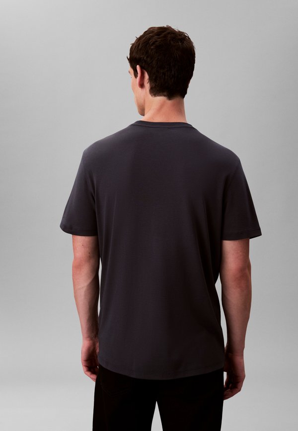 Calvin Klein CREWNECK TEE