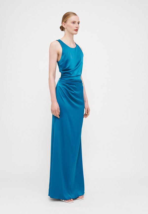 WAL G TALL AUTUMN WEDDING SASHA BACK CROSS PRINT MAXI