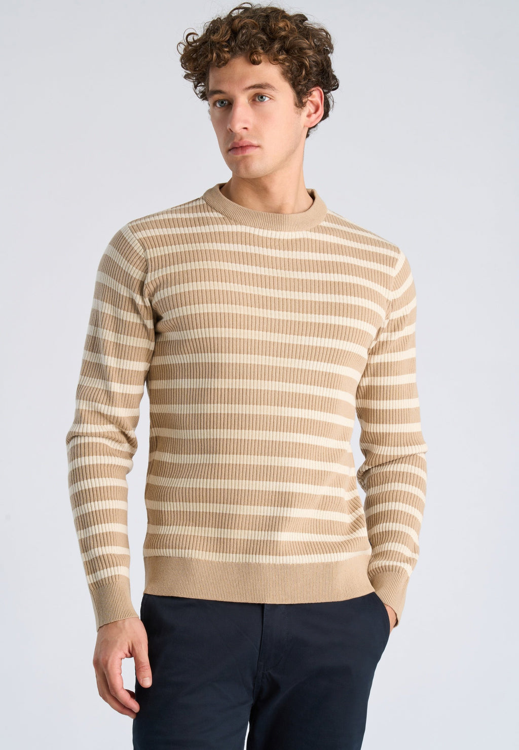 CREW NECK Media 3