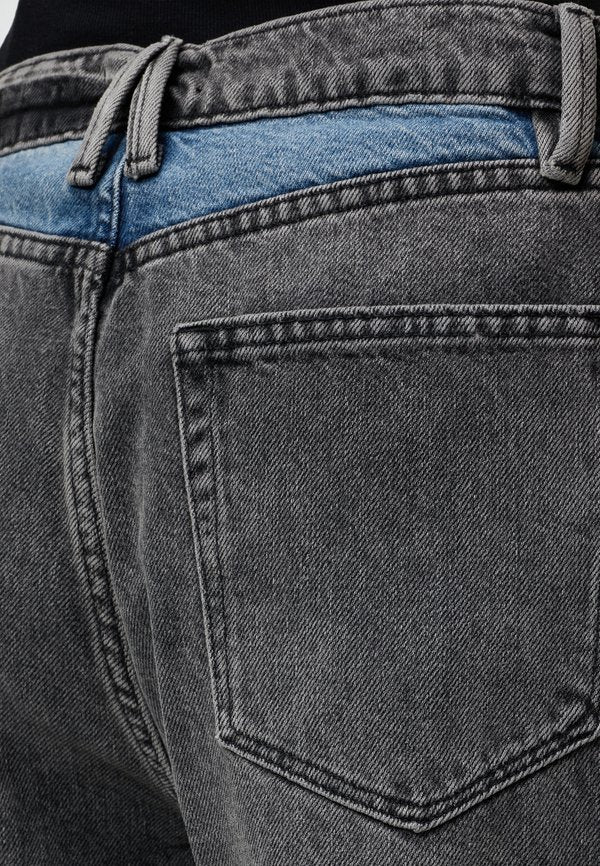 Good American GOOD STANDARD BAGGY JEANS