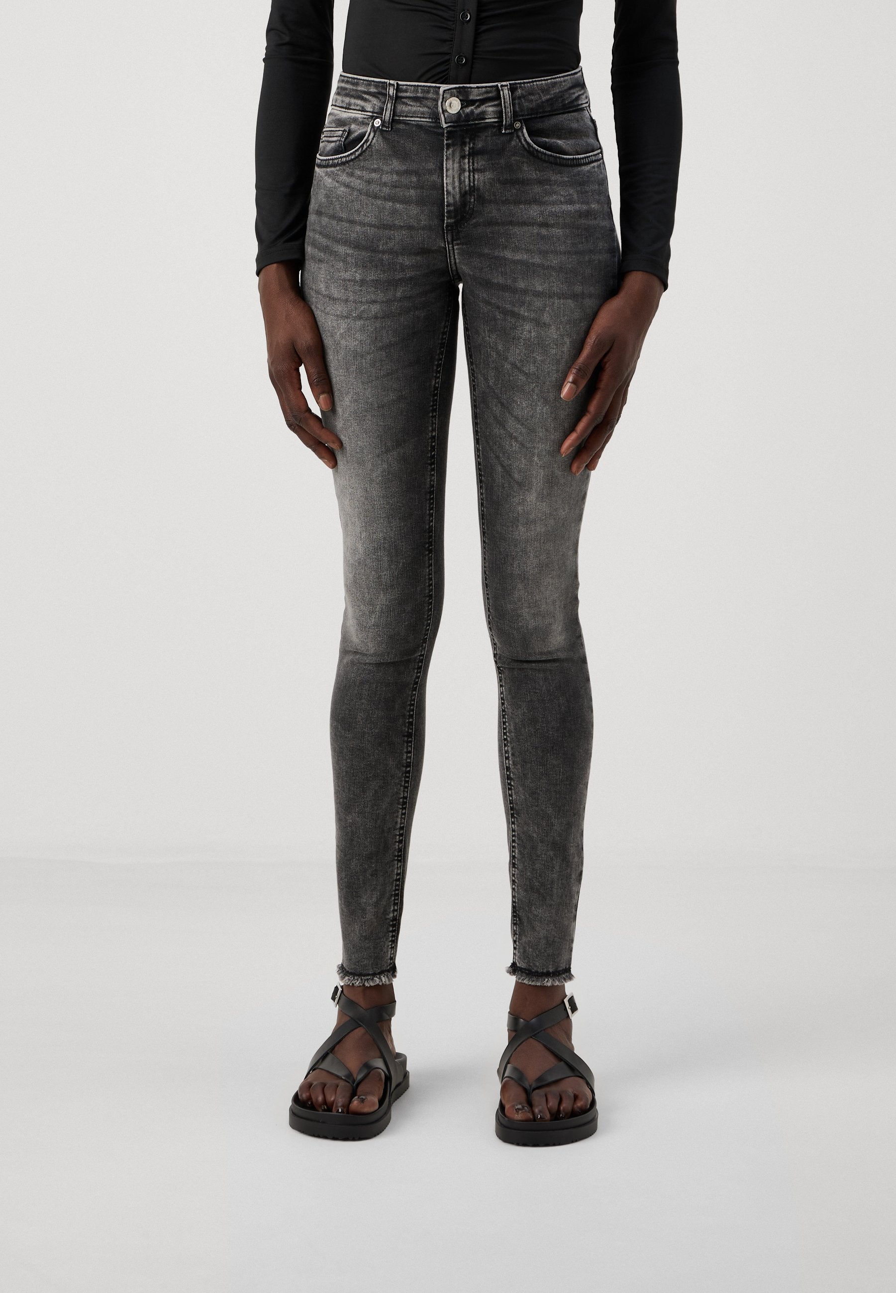ONLBLUSH MID ANKLE Media 3