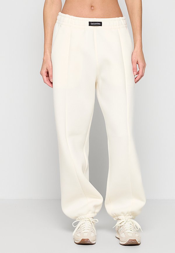 Calvin Klein RELAXED FIT