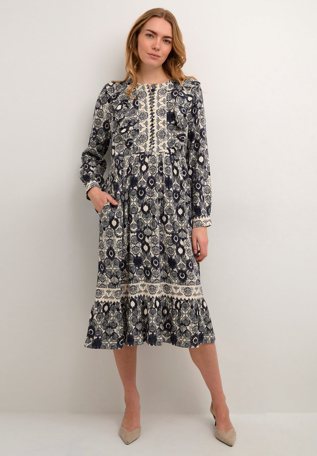 Cream CRPAYA  ZALLY FIT