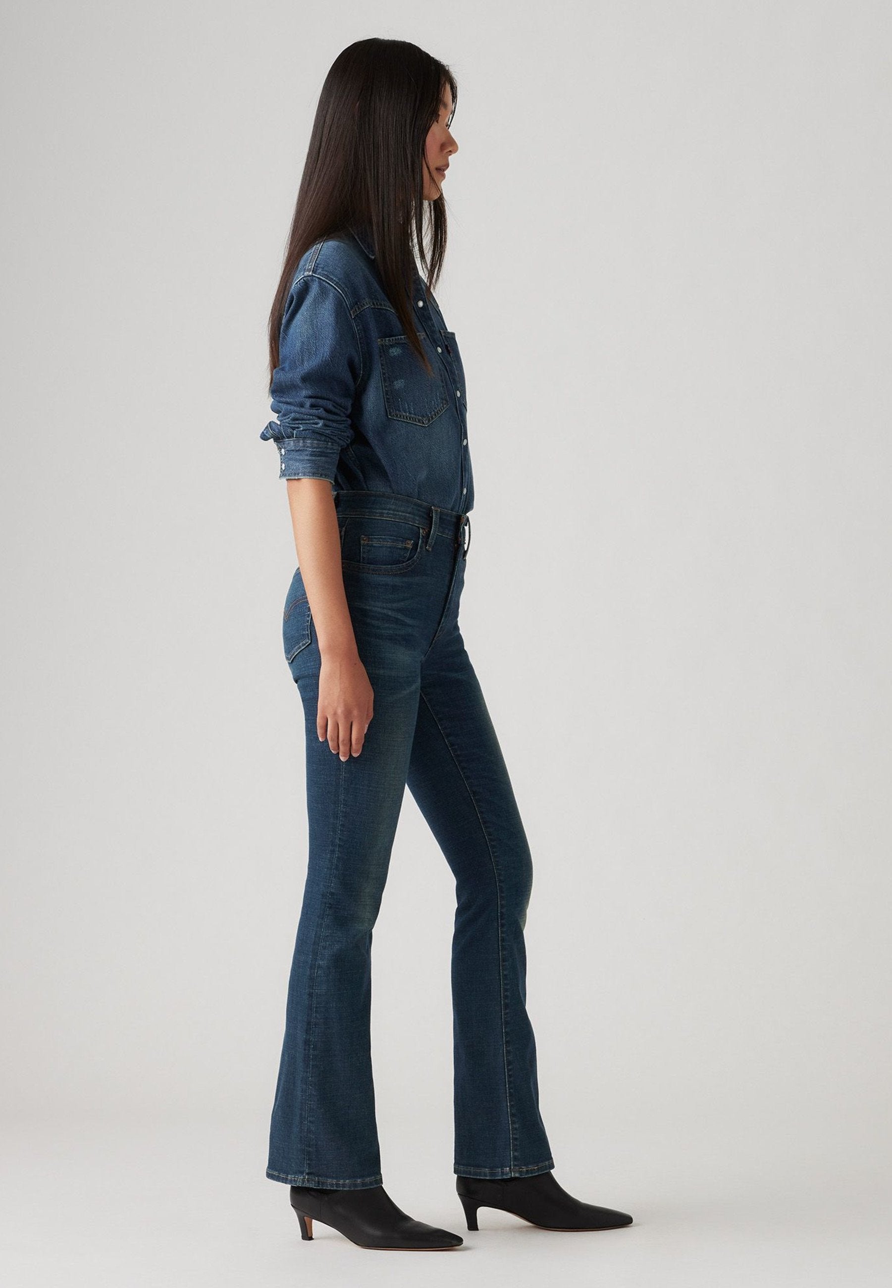 Levi's® 725® HIGH RISE BOOTCUT