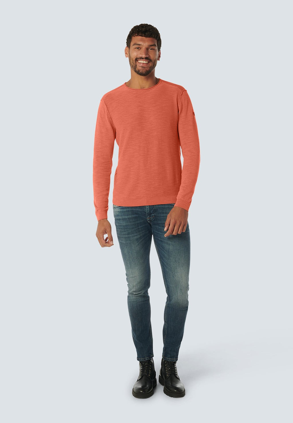  CREWNECK  Media 2