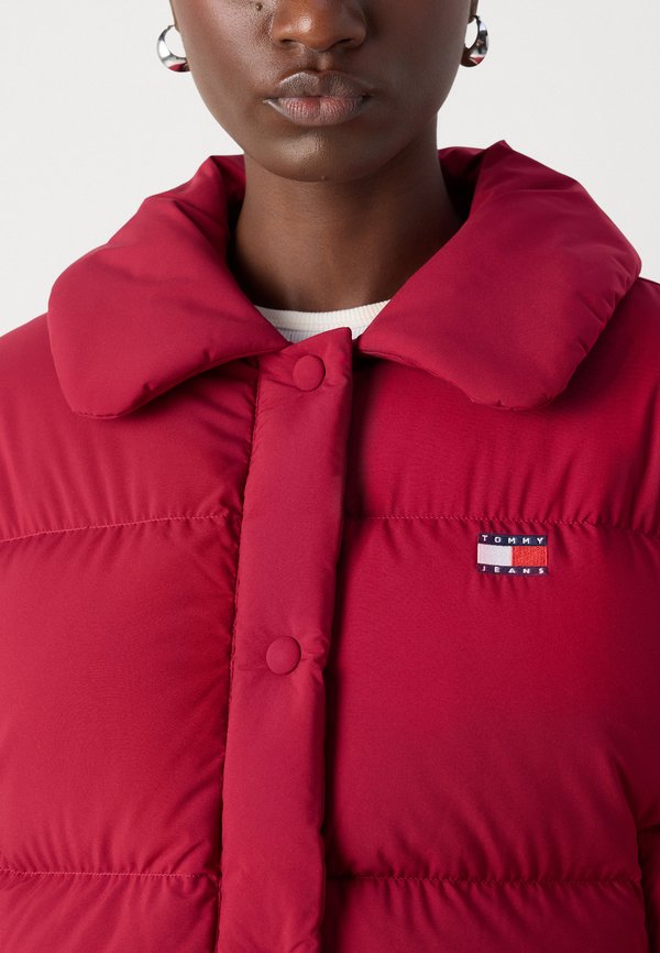 Tommy Jeans  BADGE COLLAR PUFFER