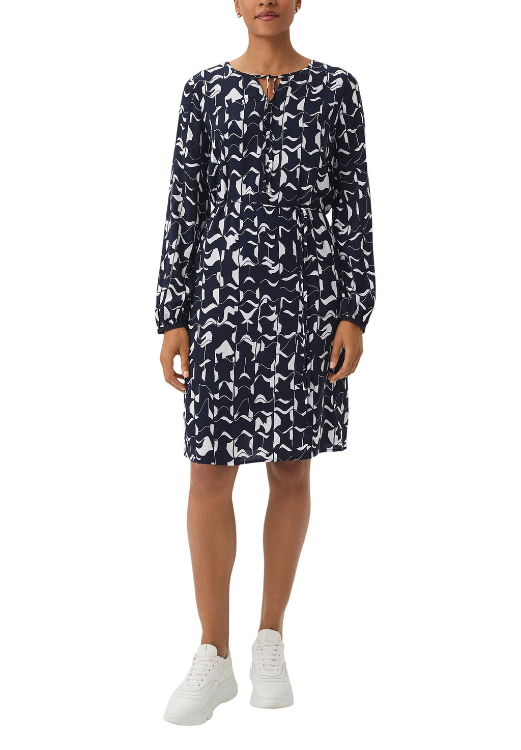 comma casual identity MIT BINDE