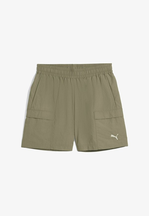 Puma WARDROBE ESS RELAXED 6" CARGOSHORTS - Shorts - velvet moss