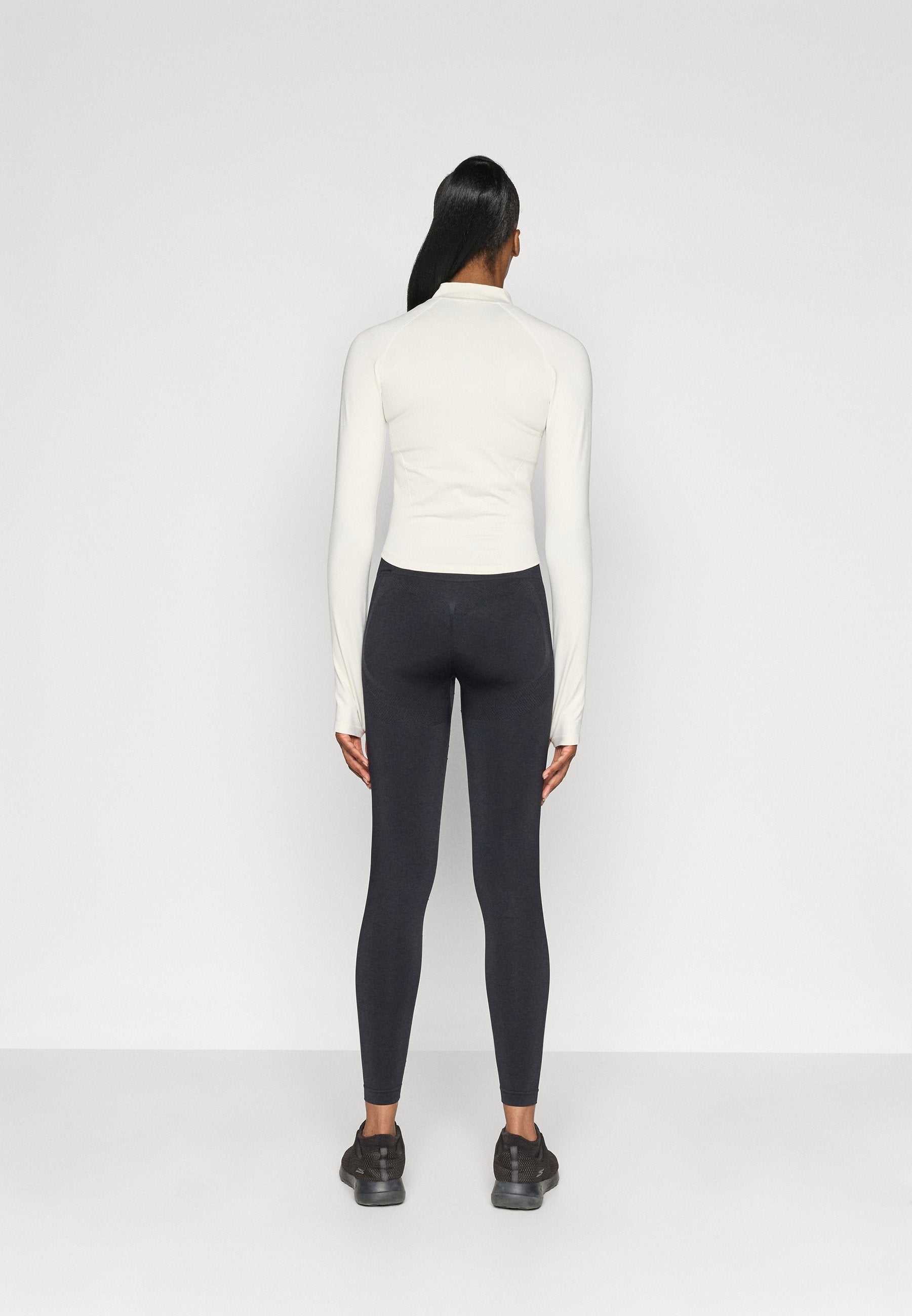 ICANIWILL SCULPT SEAMLESS