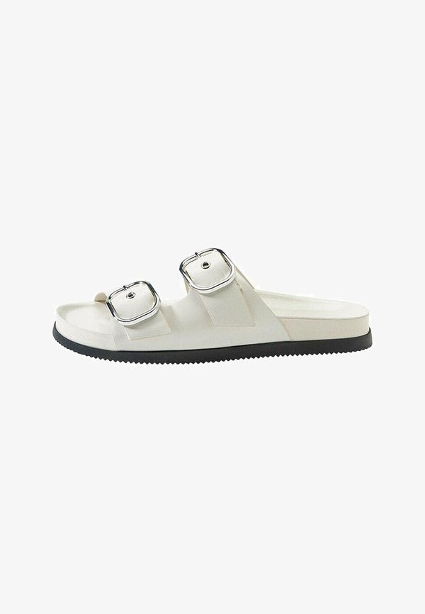 Bershka BUCKLED - FLAT SLIDER SANDALS - Mules - white