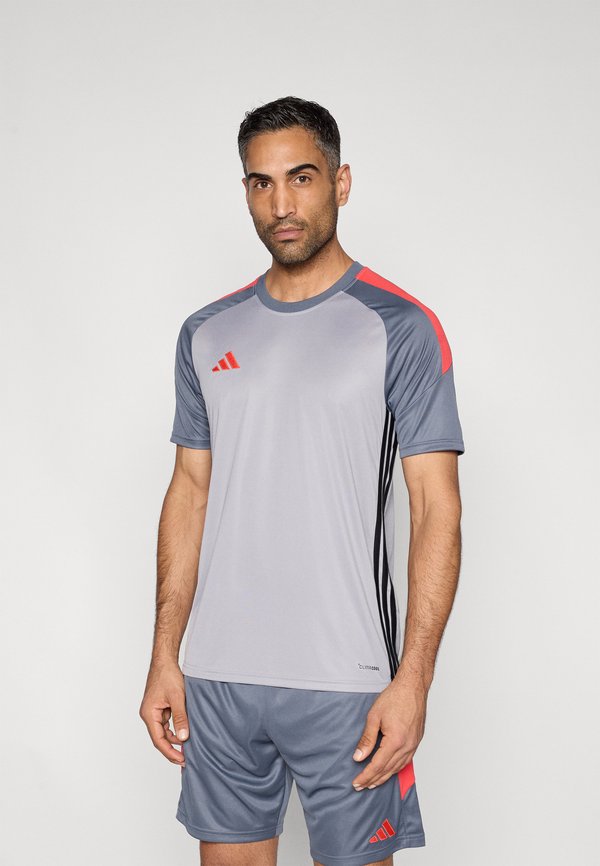 adidas Performance TIRO 26 ESSENTIALS - Sports T-shirt - light onix/onix/semi lucid red