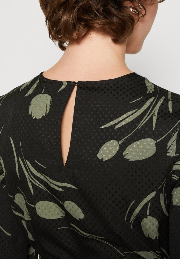 Vero Moda VMMARTA CALF DRESS