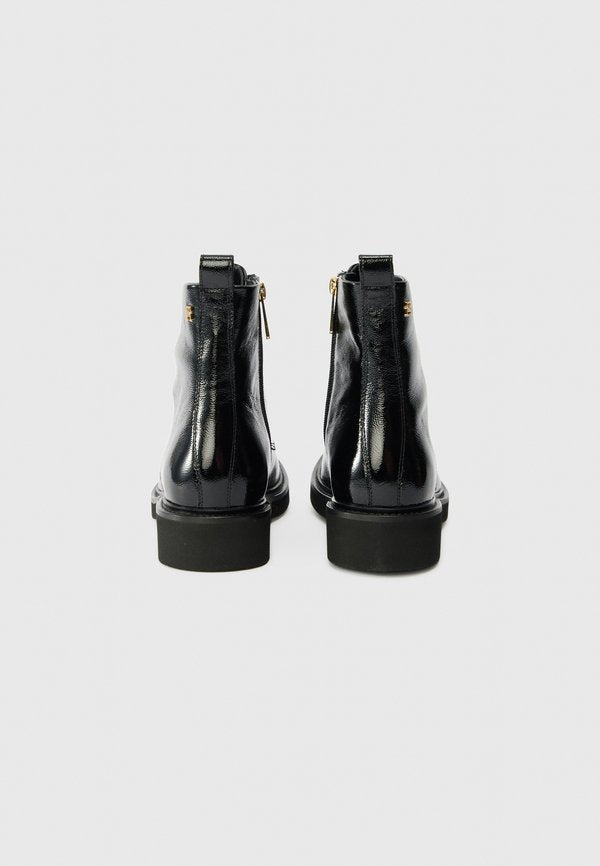 Tommy Hilfiger CRINKLE LEATHER LACE-UP ANKLE BOOTS