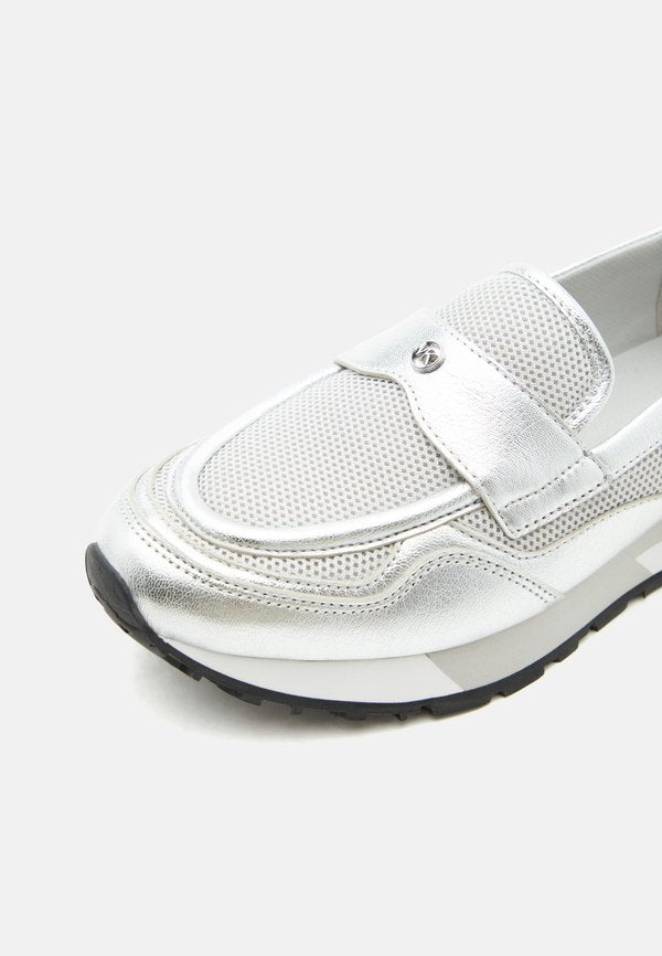 MICHAEL Michael Kors NOVA LOAFER
