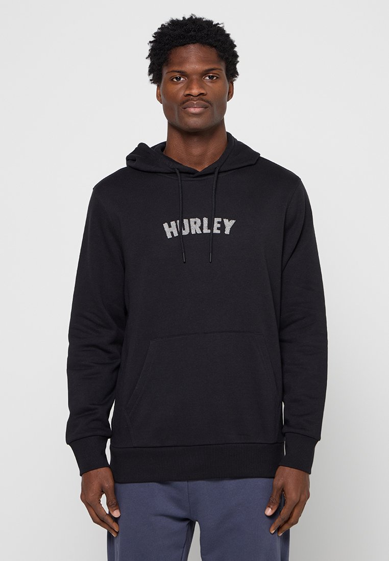 Schwarzer Kapuzenpullover mit Fronttasche, mit grauem "Hurley"-Logo. Hergestellt aus weichem Stoff, entspannte Passform mit gerippten Bündchen und Saum.