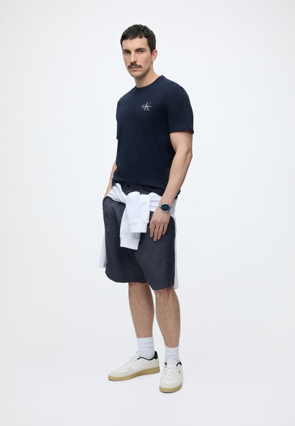 Calvin Klein Jeans CLASSIC MICRO MONOLOGO 2 PACK - Basic T-shirt - bright white/dark sapphire