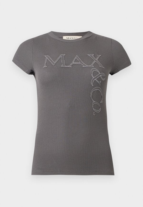 MAX&Co.