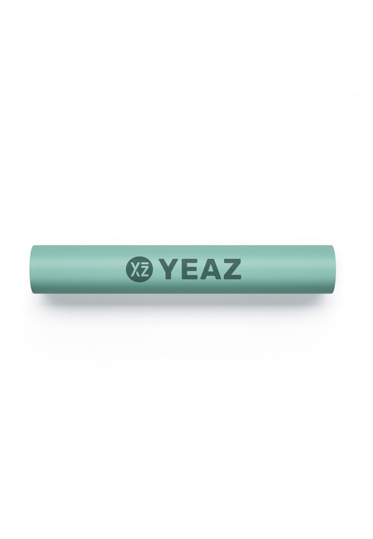 Yeaz AURA