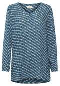 Blaues Langarmshirt mit V-Ausschnitt und einem weißen abstrakten Muster. Weicher Stoff mit lockerer Passform und abgerundetem Saum.