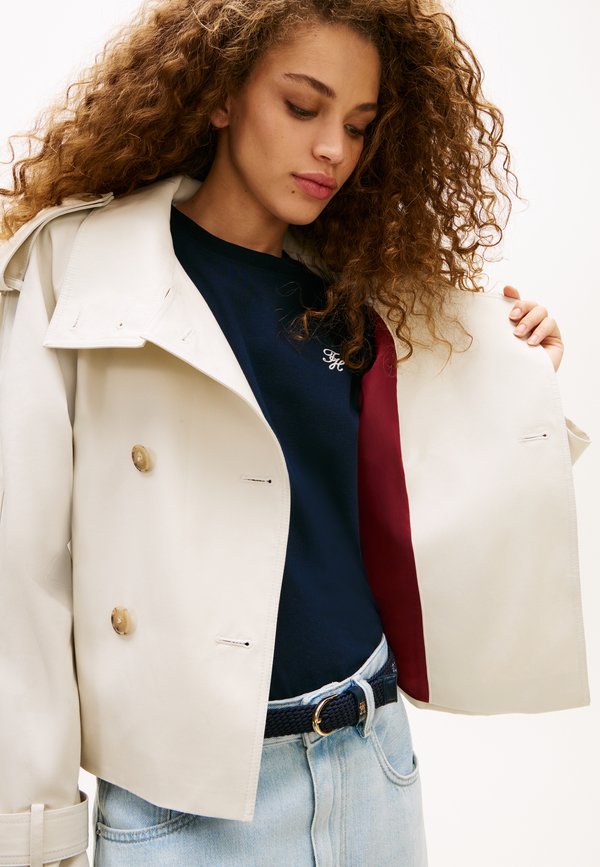 Tommy Hilfiger WATER REPELLENT SHORT TRENCH JACKET