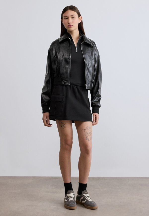 Calvin Klein Jeans MONOGRAM CARGO SKIRT